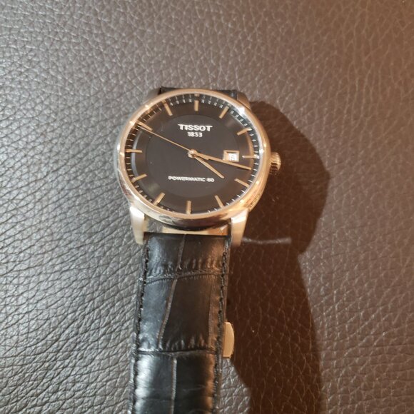 Mens Watch - Picture 2 of 4